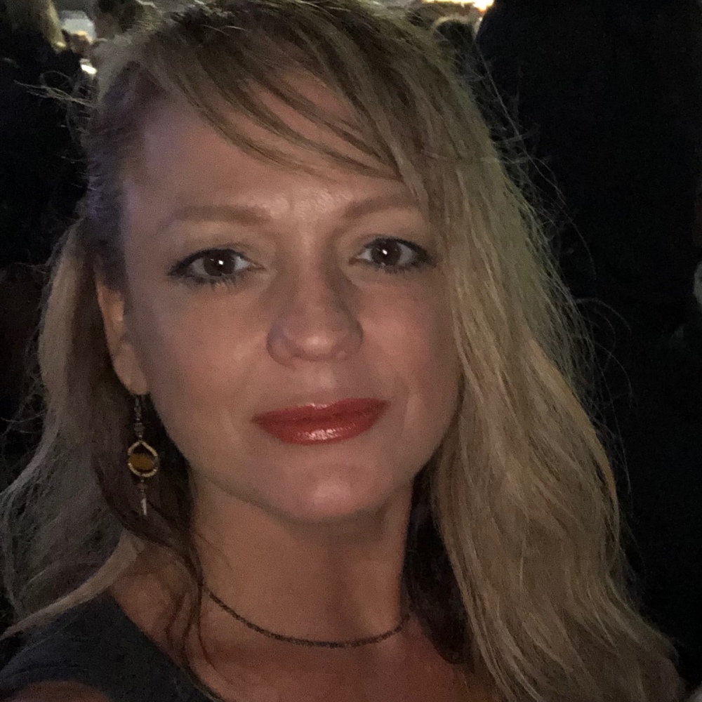 Meet your Posher, Corrie